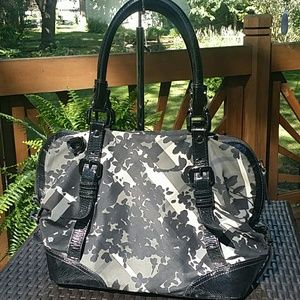 Burberry Florence Beat Check bag & wallet.